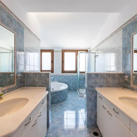 Horizon Villa-private Pool-7 Bedroom-gym-sea View