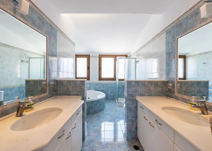 Horizon Villa-private Pool-7 Bedroom-gym-sea View